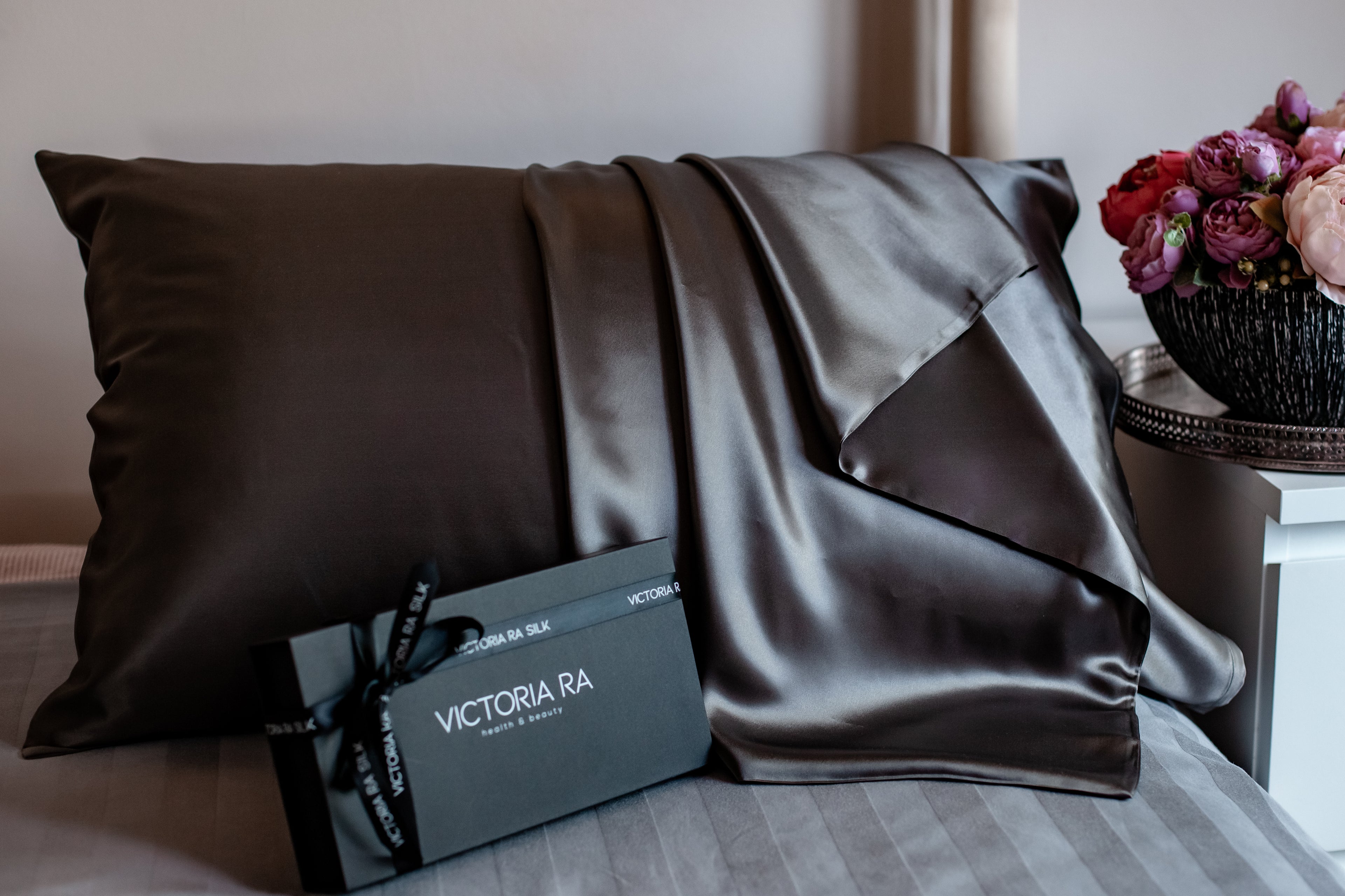 Luxury 22mm Organic Mulberry Silk Pillowcase - Hair & Skin Care